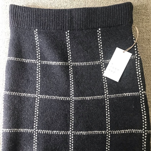 A New Day Sweater Skirt - Picture 1 of 4